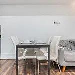 Centre 2-bed