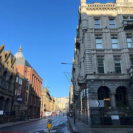 Centre 2-bed Apartment Leeds (West Yorkshire)