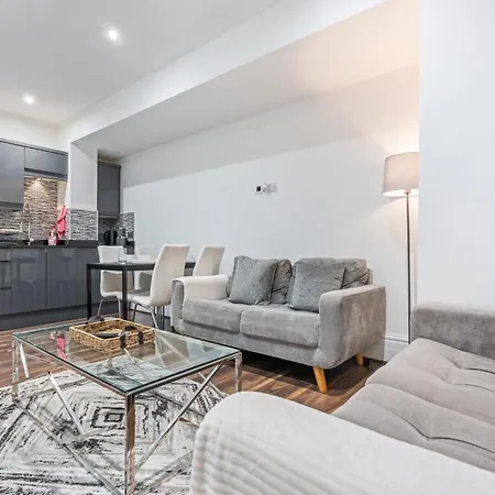 Centre 2-bed דירה לידס