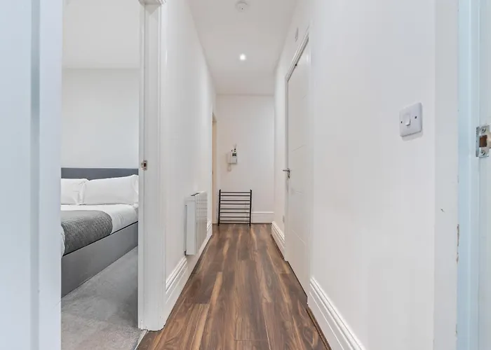 Beautiful 2-bed Centre Near Lgi 리즈