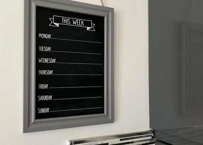 Beautiful 2-bed Centre Near Lgi Лідс